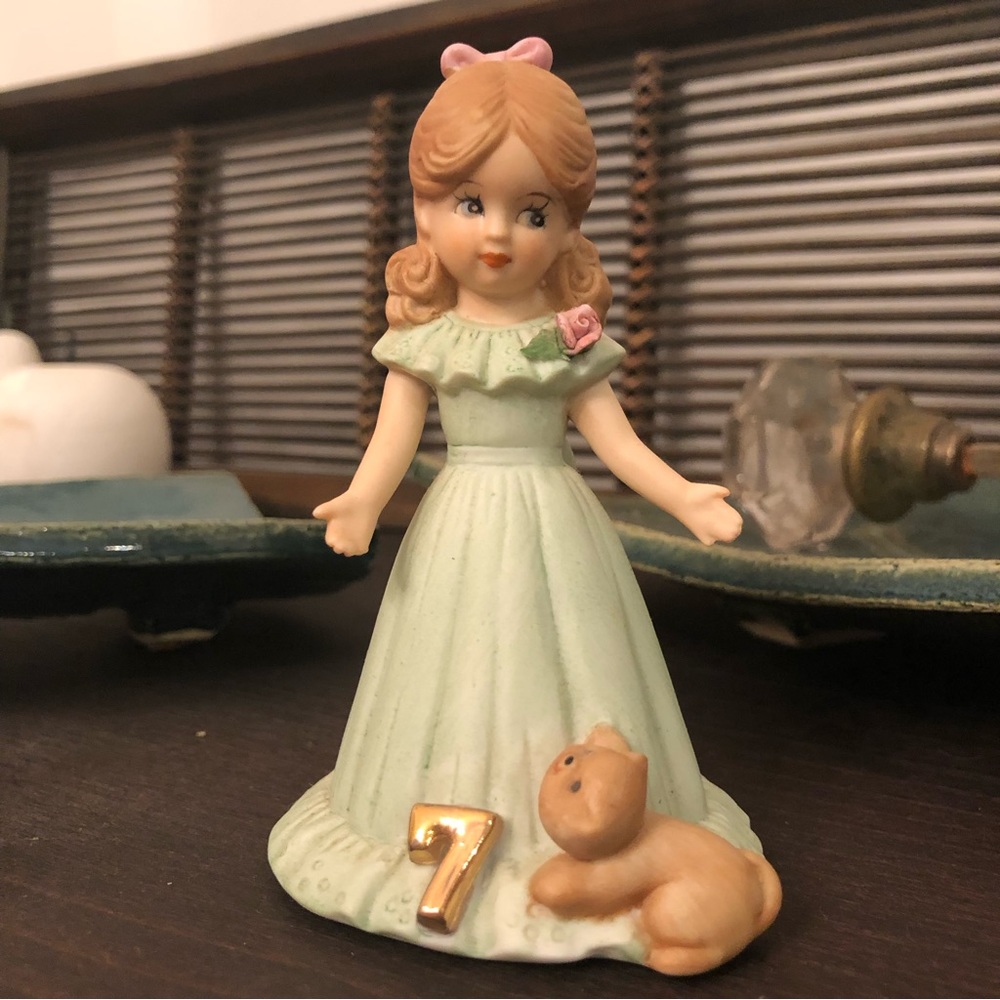 1982 Enesco Figurine Age 7
